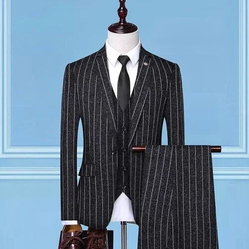 Luxuria Classic Ensemble?- Men's Casual Business Suit