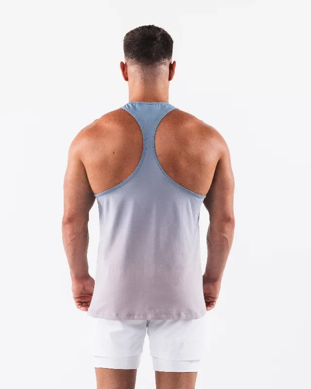 mens-wolf-head-outlined-stringer-still-water-gradient