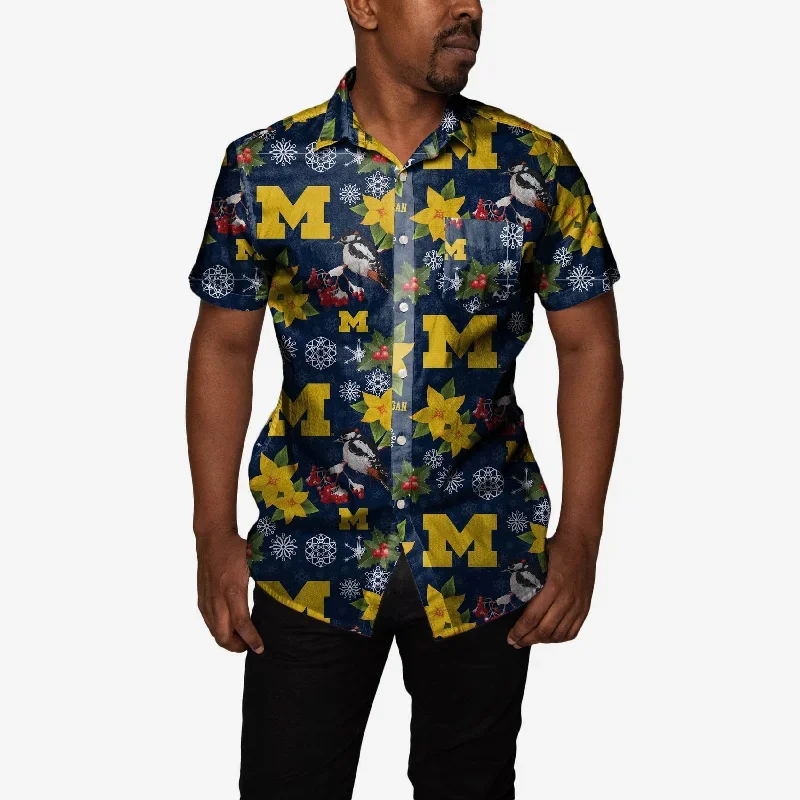 Michigan Wolverines Mistletoe Button Up Shirt