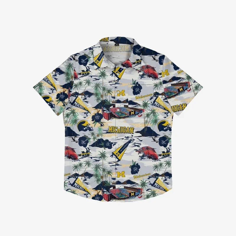 michigan-wolverines-thematic-stadium-print-button-up-shirt