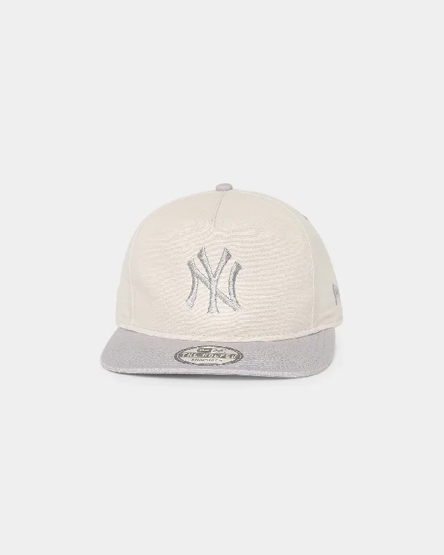 New Era New York Yankees Golfer Snapback Stone/Grey