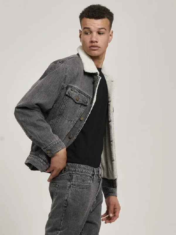 oversized-sherpa-wanderer-denim-jacket-asphalt-grey