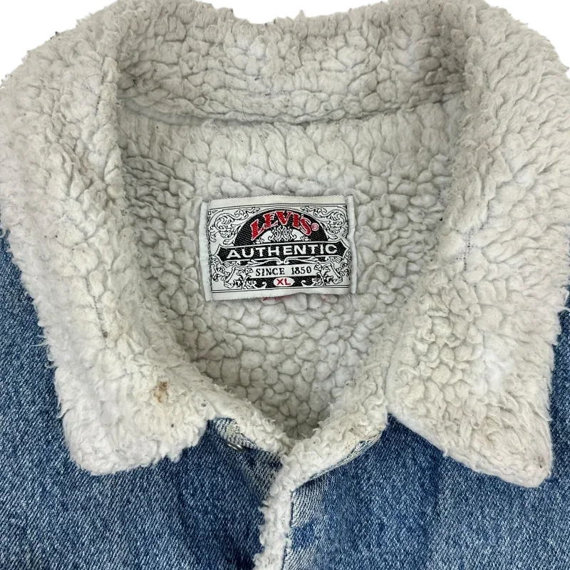 vintage-levis-sherpa-denim-jacket